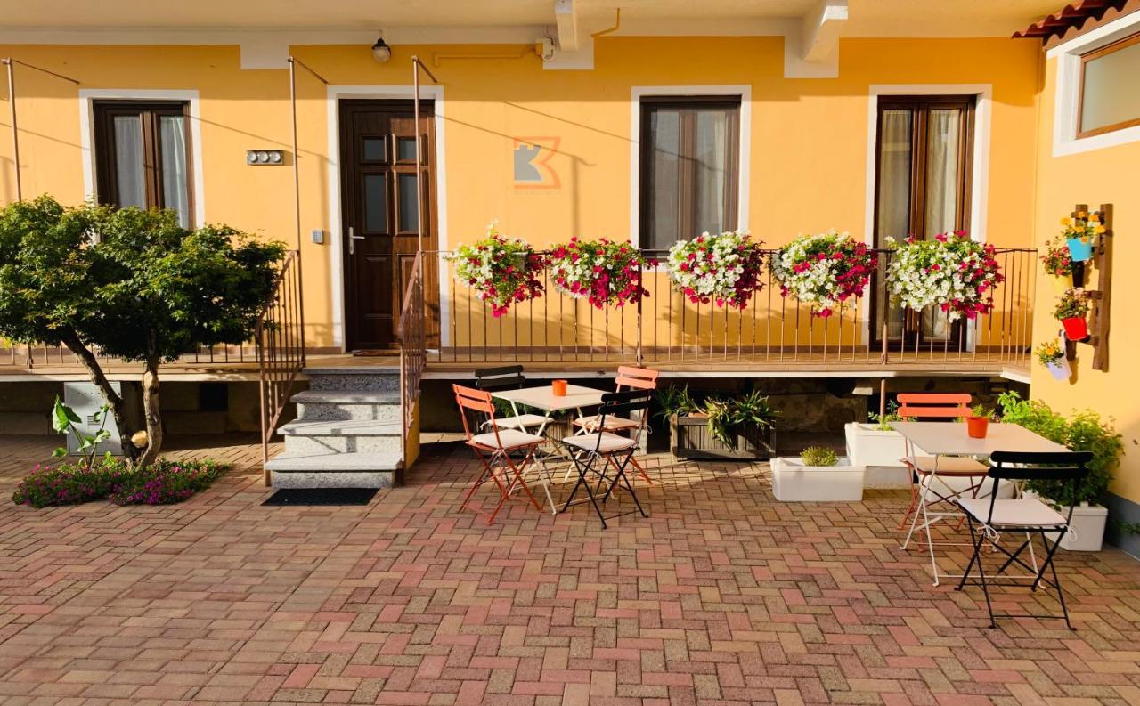 Bed and Breakfast Bb Borgo Biella Candelo Экстерьер фото